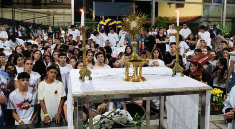Jovens de Atílio Vivácqua se preparam para o encontro “Vinde a Mim”