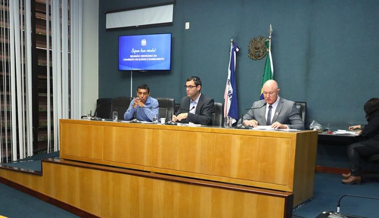 [Ales] Comissão aprova oito projetos do deputado Dr Buno Resende que melhoram a saúde do capixaba