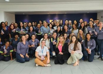 Simec Cariacica realiza evento “Outubro Rosa: mulher seu corpo, sua vida” para sensibilizar para o autocuidado