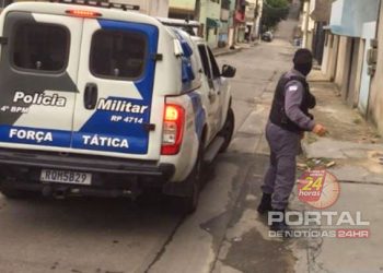 Homem é preso após manter esposa e filhos, incluindo bebê, em cárcere privado em Cachoeiro