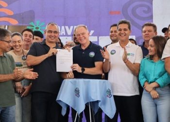 Casagrande e Ricardo fazem entregas históricas em São Mateus