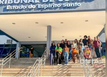 [Kennedy] Alunos do Programa Mais Caminhos participam de visita técnica ao Tribunal de Contas do ES