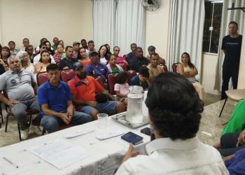 [Guarapari] Moradores reclamam de água com ferrugem e falta de saneamento para 12 mil habitantes