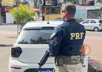 Carro furtado no Espírito Santo é recuperado na Baixada Fluminense