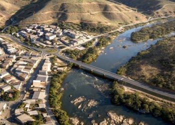 [Cachoeiro] Empresários entregam projeto de “Ponte do Valão” ao governador