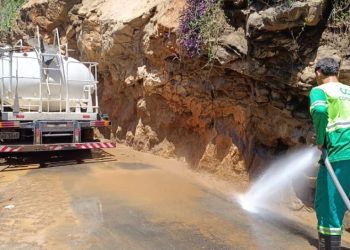 [Cachoeiro] Prefeitura libera tráfego na Ponte de Ferro após serviços de desobstrução