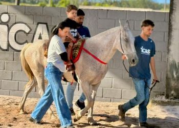 [Marataízes] Programa de Equoterapia traz resultados surpreendentes em tratamento cognitivo