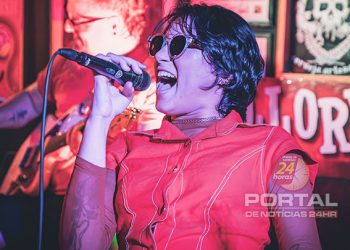 Duo capixaba Hellory and The Solitaryman em São Paulo (SP)