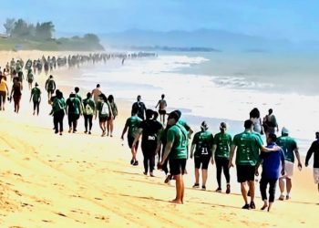 [Marataízes] 20ª Caminhada das Falésias destaca belezas naturais do município