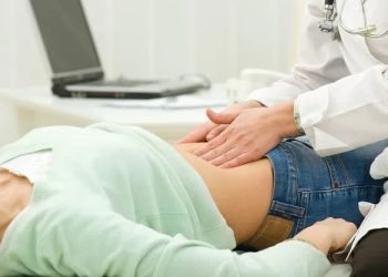Câncer de intestino: campanha Março Azul alerta para a prevenção