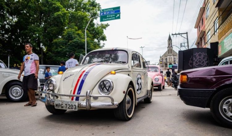 Muniz Freire realiza 5º Encontro de Carros Antigos