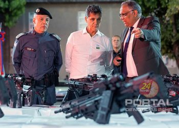 PM reforça arsenal com mais de mil fuzis israelenses e viaturas semiblindadas