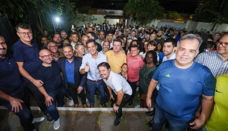 “Vamos Nessa Vitória”: Ricardo Ferraço garante continuidade de investimentos na capital