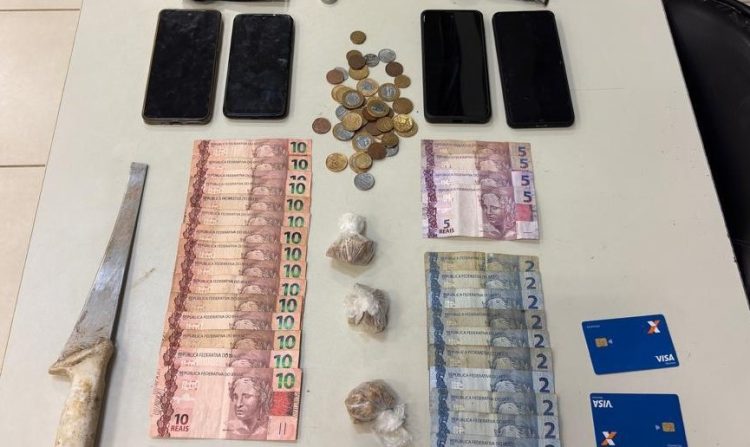 Polícia Militar combate tráfico e apreende drogas na ES-181